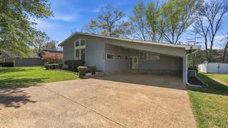 1278 Village Green Drive, Hixson, TN 37343
