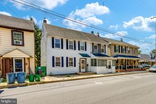 513 E MARKET ST, Marietta, PA 17547