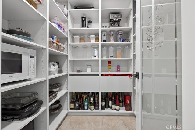 16751 Londelius, Northridge, CA 91343