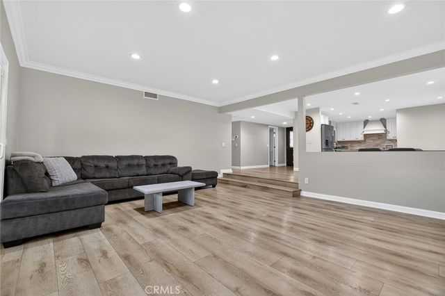 16751 Londelius, Northridge, CA 91343