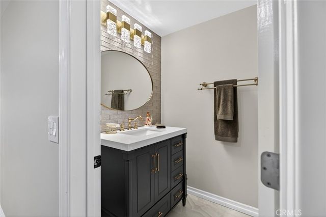 16751 Londelius, Northridge, CA 91343