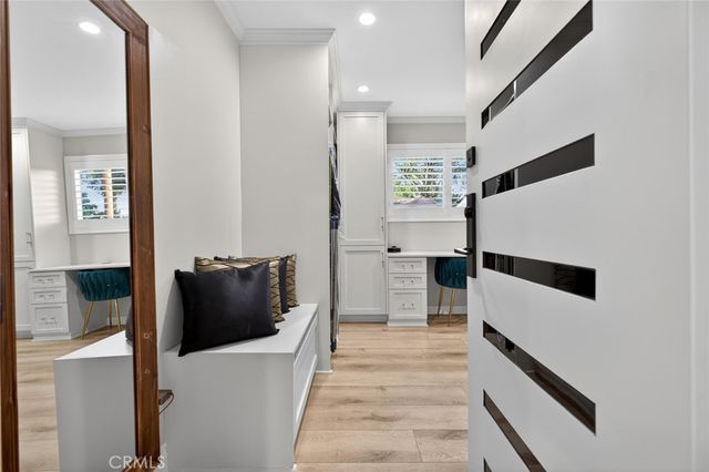 16751 Londelius, Northridge, CA 91343