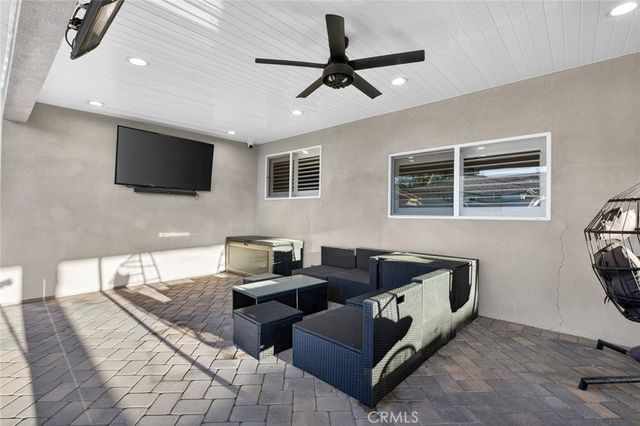 16751 Londelius, Northridge, CA 91343