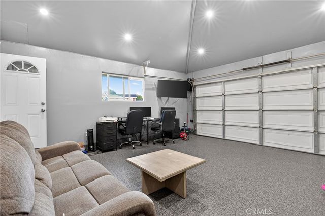 16751 Londelius, Northridge, CA 91343