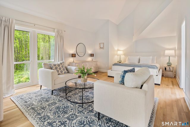 2 Sleepy Hollow Road, New Canaan, CT 06840