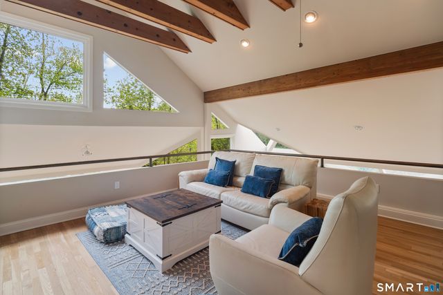 2 Sleepy Hollow Road, New Canaan, CT 06840