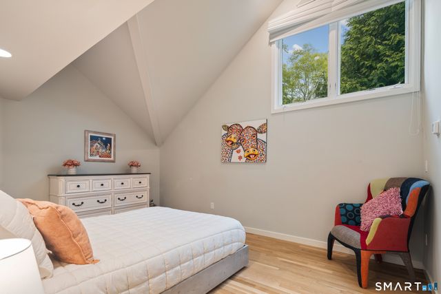 2 Sleepy Hollow Road, New Canaan, CT 06840