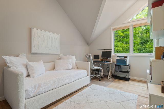 2 Sleepy Hollow Road, New Canaan, CT 06840