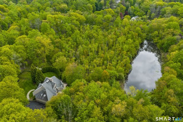2 Sleepy Hollow Road, New Canaan, CT 06840
