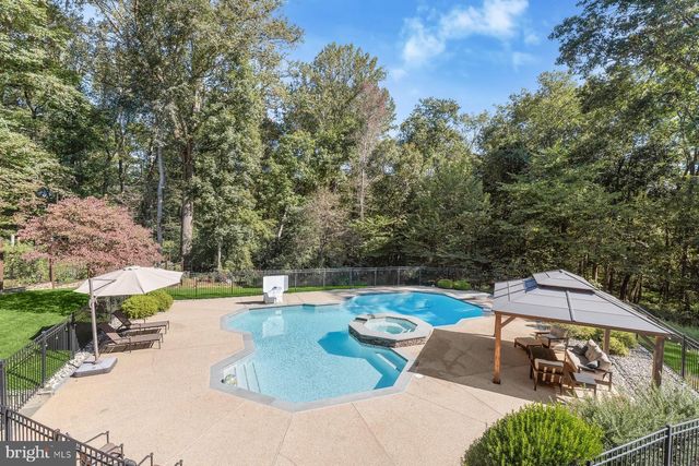 2890 HUNT VALLEY DR, Glenwood, MD 21738