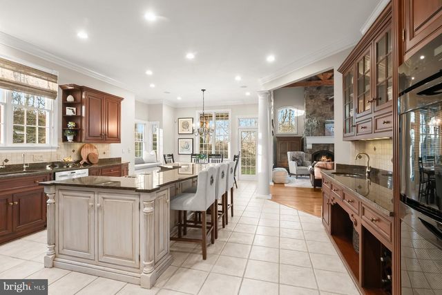 2890 HUNT VALLEY DR, Glenwood, MD 21738