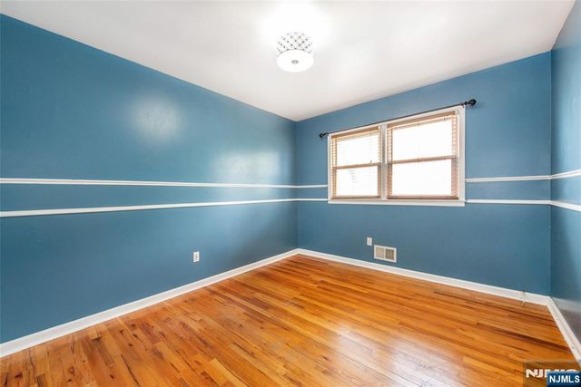 5 Garden Drive, Elmwood Park, NJ 07407