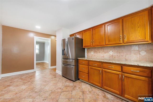 5 Garden Drive, Elmwood Park, NJ 07407