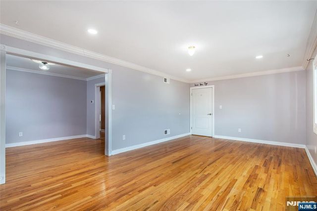 5 Garden Drive, Elmwood Park, NJ 07407