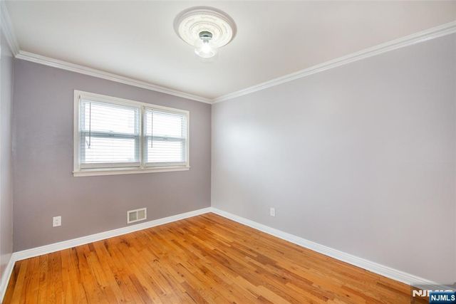 5 Garden Drive, Elmwood Park, NJ 07407