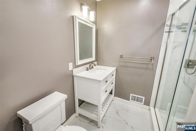 5 Garden Drive, Elmwood Park, NJ 07407