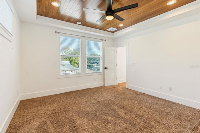 214 E FLORIBRASKA AVENUE, Tampa, FL 33603