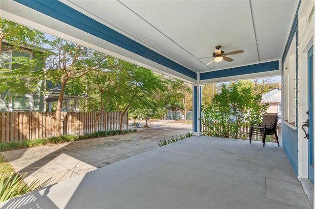 214 E FLORIBRASKA AVENUE, Tampa, FL 33603