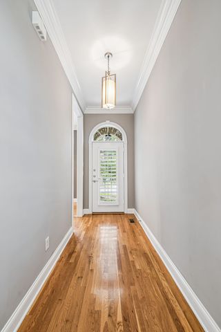 1027 Isaac Franklin Dr, Gallatin, TN 37066