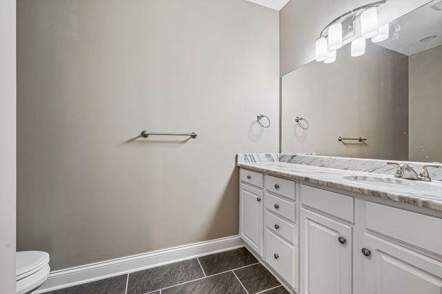 1027 Isaac Franklin Dr, Gallatin, TN 37066