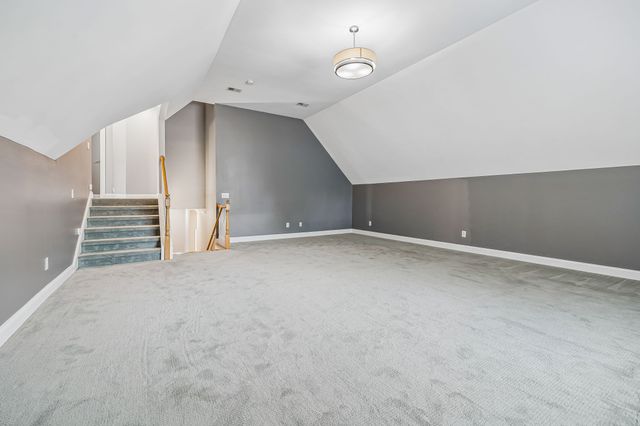 1027 Isaac Franklin Dr, Gallatin, TN 37066