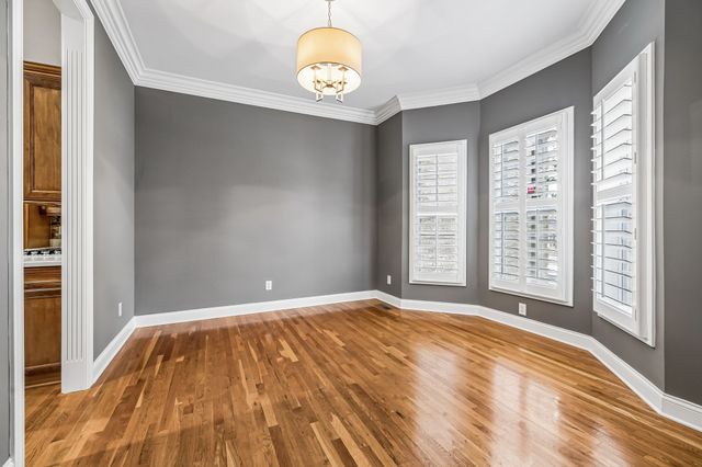 1027 Isaac Franklin Dr, Gallatin, TN 37066