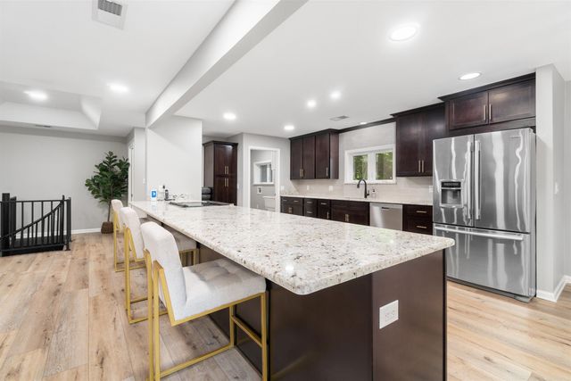 29 Ciento Way, Hot Springs Village, AR 71909