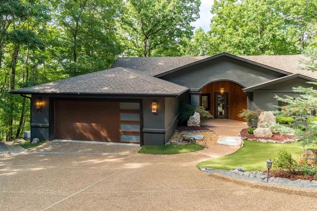 29 Ciento Way, Hot Springs Village, AR 71909