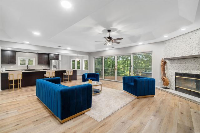 29 Ciento Way, Hot Springs Village, AR 71909