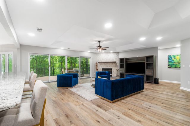 29 Ciento Way, Hot Springs Village, AR 71909