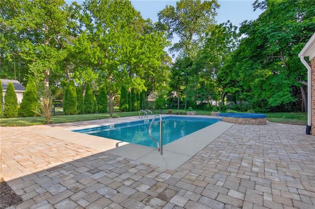 4341 Two Woods RD, Virginia Beach, VA 23455