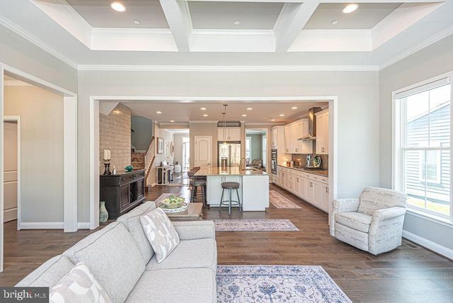 10214 BATTLE COLORS LN, Berlin, MD 21811