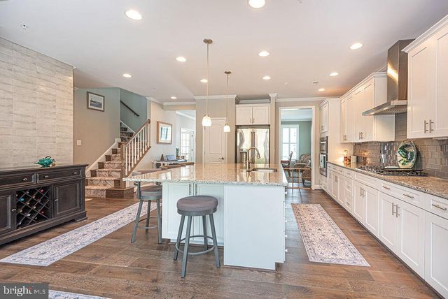 10214 BATTLE COLORS LN, Berlin, MD 21811