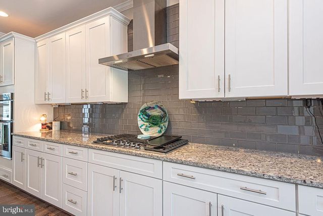 10214 BATTLE COLORS LN, Berlin, MD 21811