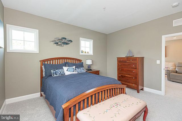 10214 BATTLE COLORS LN, Berlin, MD 21811