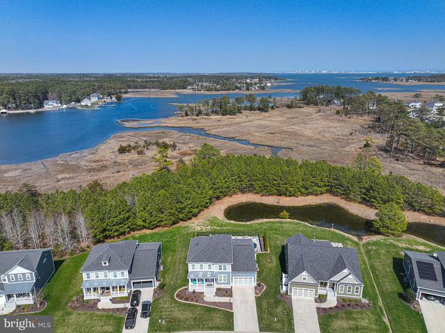 10214 BATTLE COLORS LN, Berlin, MD 21811