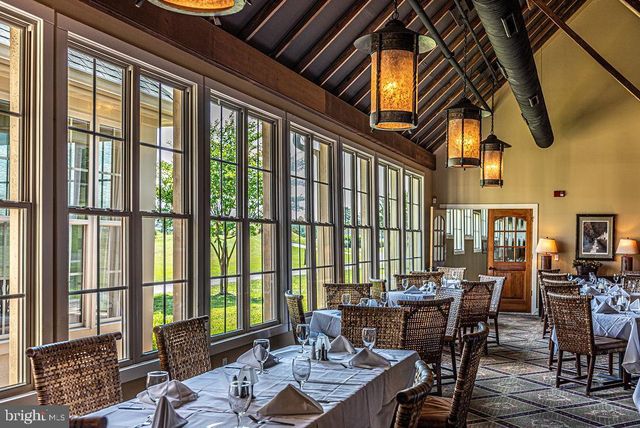 10214 BATTLE COLORS LN, Berlin, MD 21811