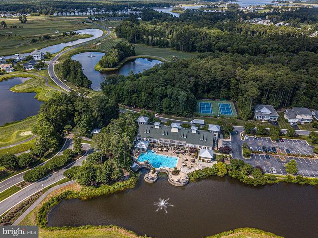 10214 BATTLE COLORS LN, Berlin, MD 21811