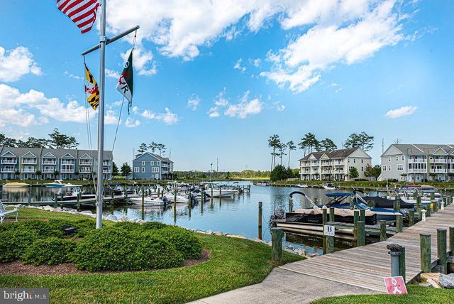 10214 BATTLE COLORS LN, Berlin, MD 21811