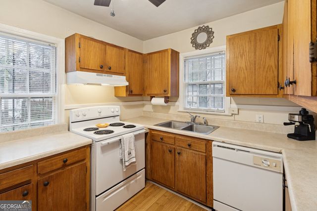 1405 E 54th Street, Savannah, GA 31404