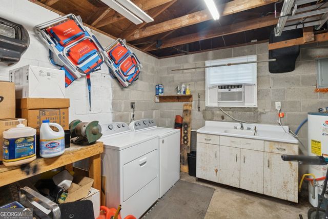 1405 E 54th Street, Savannah, GA 31404