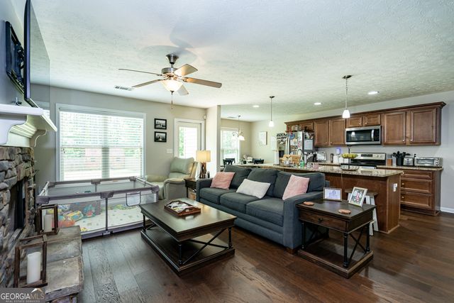 125 Edgemont Court, Lagrange, GA 30240