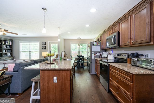 125 Edgemont Court, Lagrange, GA 30240