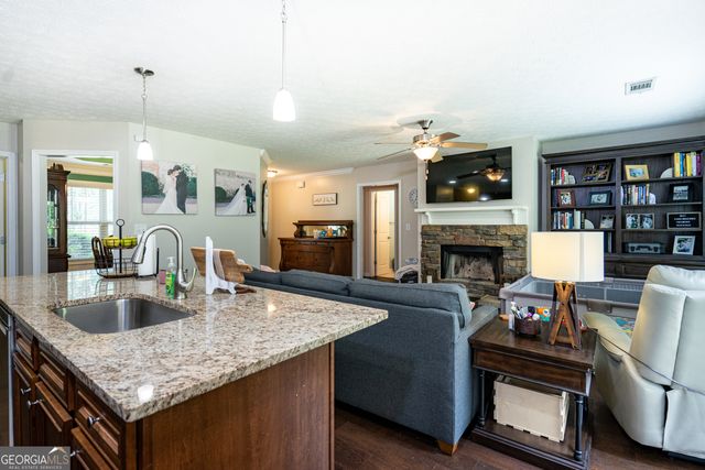 125 Edgemont Court, Lagrange, GA 30240