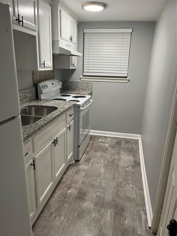 2721A Virginia Street, Baytown, TX 77520
