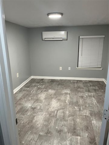 2721A Virginia Street, Baytown, TX 77520
