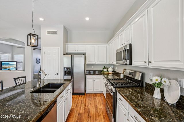 681 E RANCH Road, Gilbert, AZ 85296