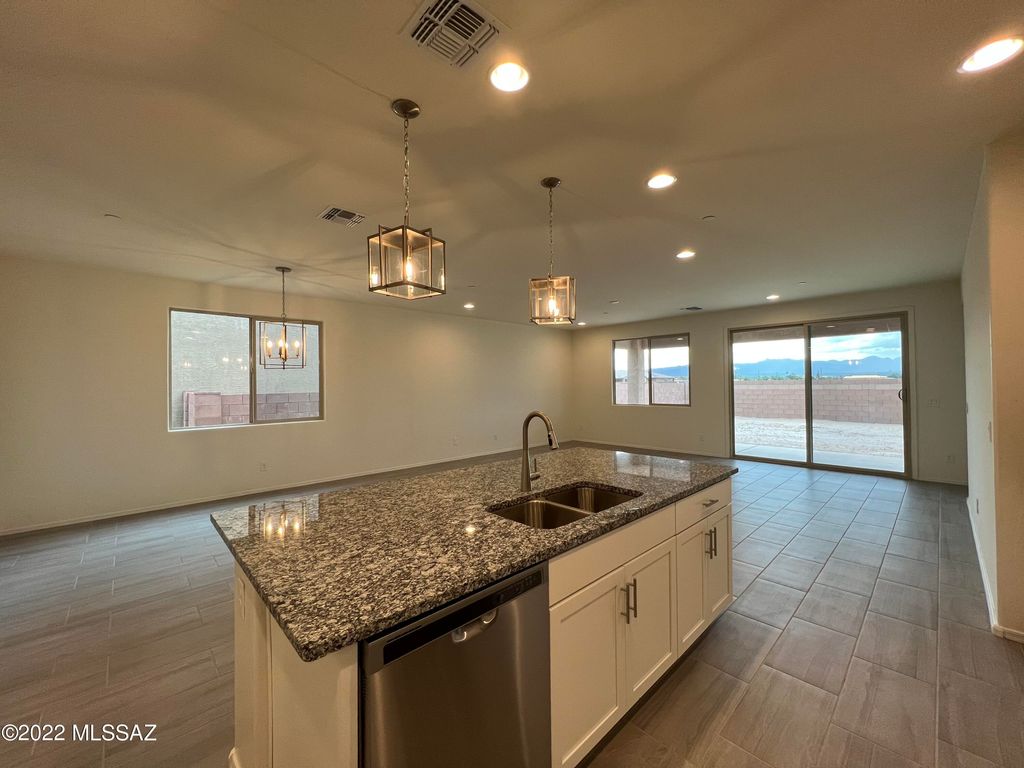 12171 W Amarissa Drive, Marana, AZ 85653