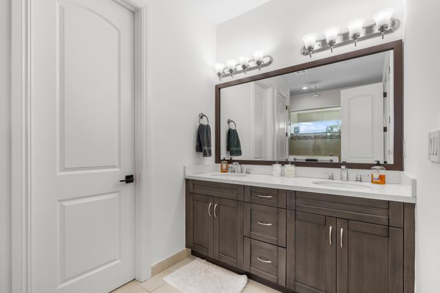 100 NW 69th Circle 82, Boca Raton, FL 33487