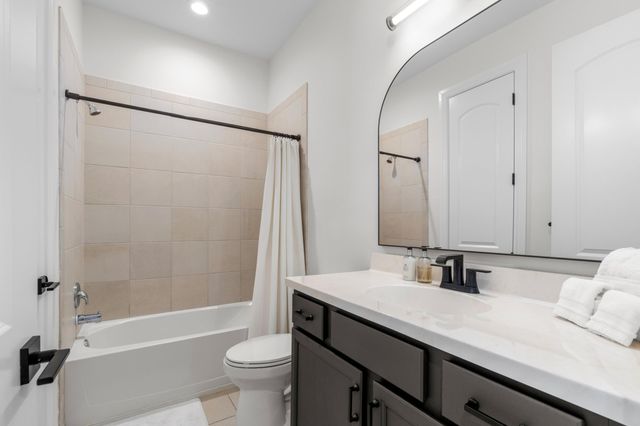 100 NW 69th Circle 82, Boca Raton, FL 33487